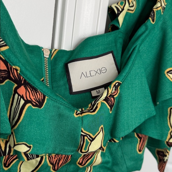 Alexis Hoshi Flutter Sleeve Crop Top in Jade Green Orchid Size M - Picture 6 of 11